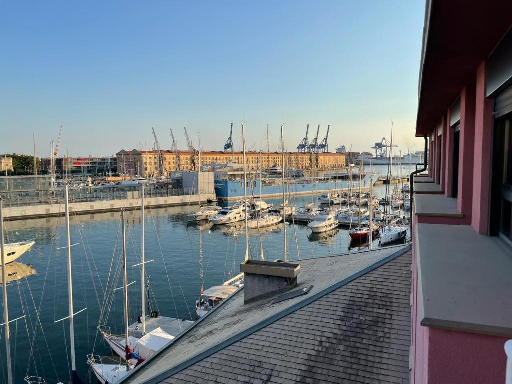 Bilocale Vista Mare Con Terrazzo-Porto Antico- Parcheggio Scontato Apartamento Génova Exterior foto